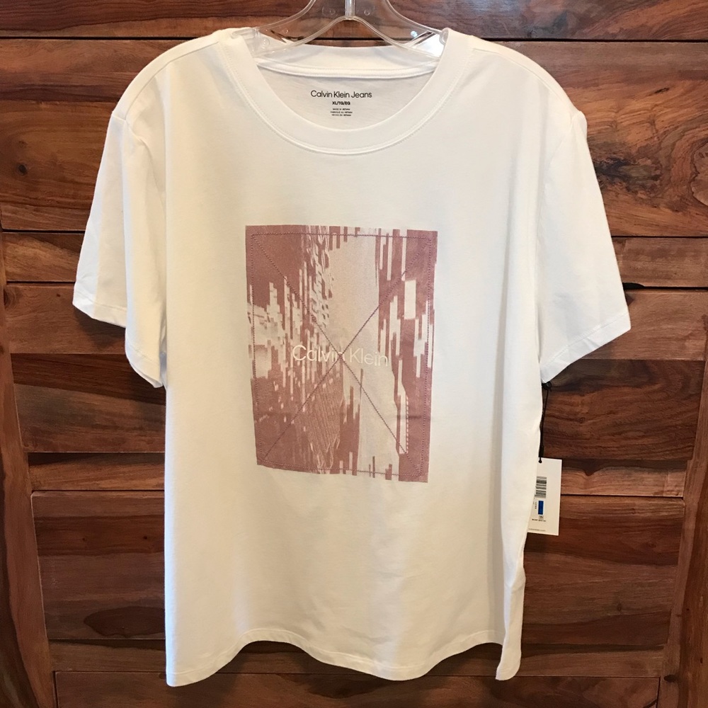 🌀NWT! Calvin Klein Graphic Tee